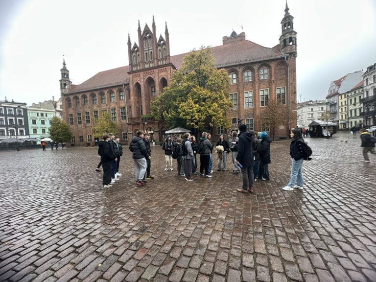 Read more about the article Wycieczka klasy 2P do Torunia