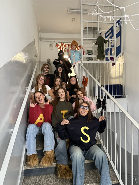 Read more about the article HALLOWEEN W STO